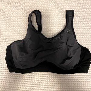 BROOKS Maia mid impact underwire sports bra